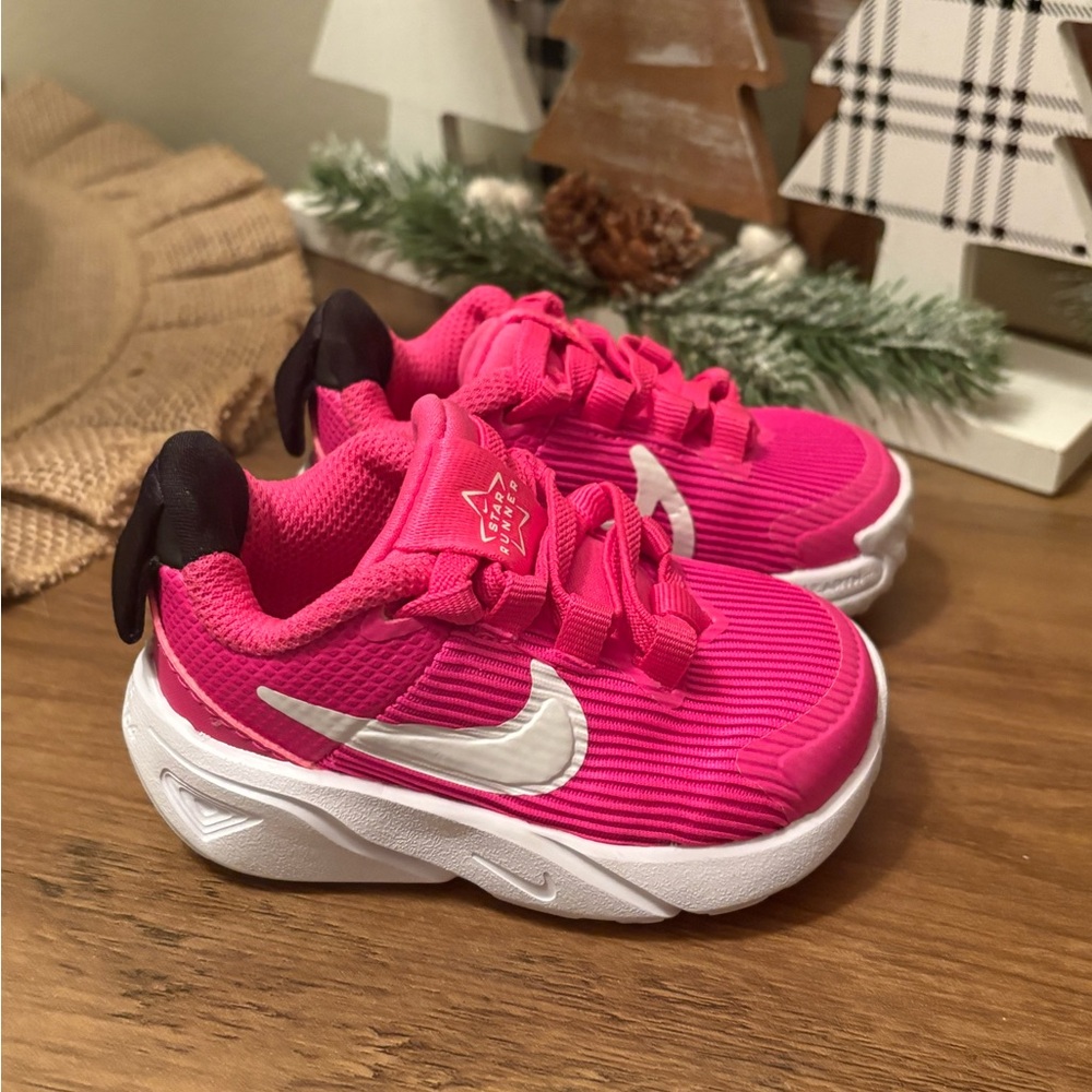 Nike Kids Fuchsia Sneakers with White Swoosh